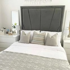 FIL LYON BEDFRAME IN PLUSH VELVET BED COLLECTION