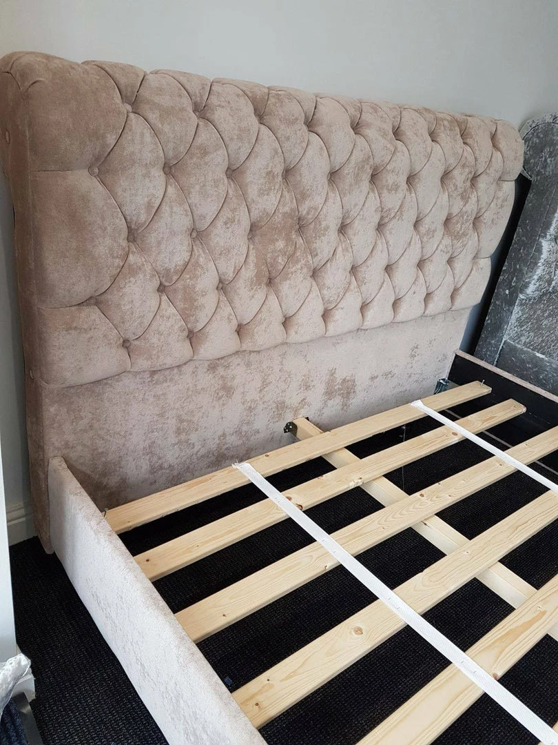 BESPOKEZ Santiago Plush Velvet Bedstead