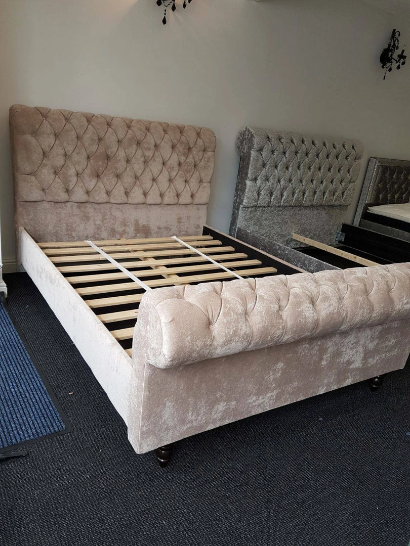 BESPOKEZ Santiago Plush Velvet Bedstead