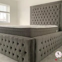 FIL RYMAN BED IN PLUSH VELVET BED COLLECTION