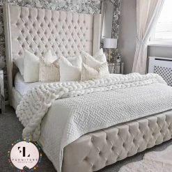 FIL BED COLLECTION MARINA BED IN PLUSH VELVET