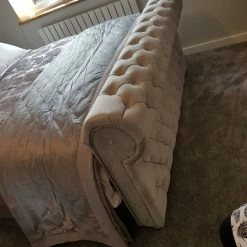 Furniture Imports LTD DICAPRIO SLEIGH BED PLUSH VELVET BED COLLECTION