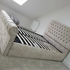 FIL BED COLLECTION Sleigh Ottoman Gaslift Chesterfield Crushed Velvet Storage Bed