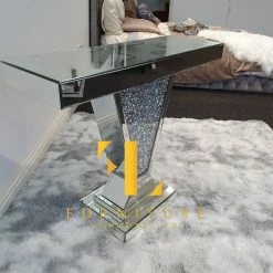 ASR INTERIOR Crushed Diamond V Console Table