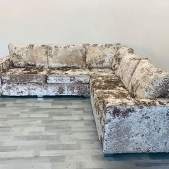 Velvetsofa Charles Exclusive Lustro Range